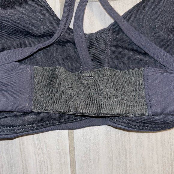 Lululemon sports bra dark purple - Picture 4 of 4